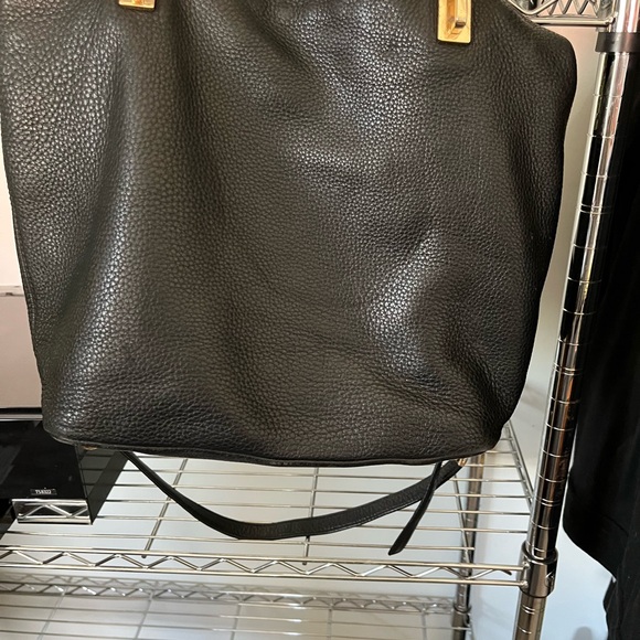 Michael Kors Black Leather Tote Bag/Purse - Picture 2 of 8